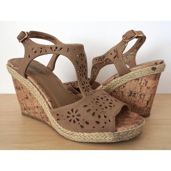 tan cork heels